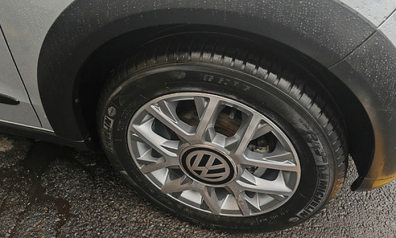 Volkswagen Up! 1.0 C...