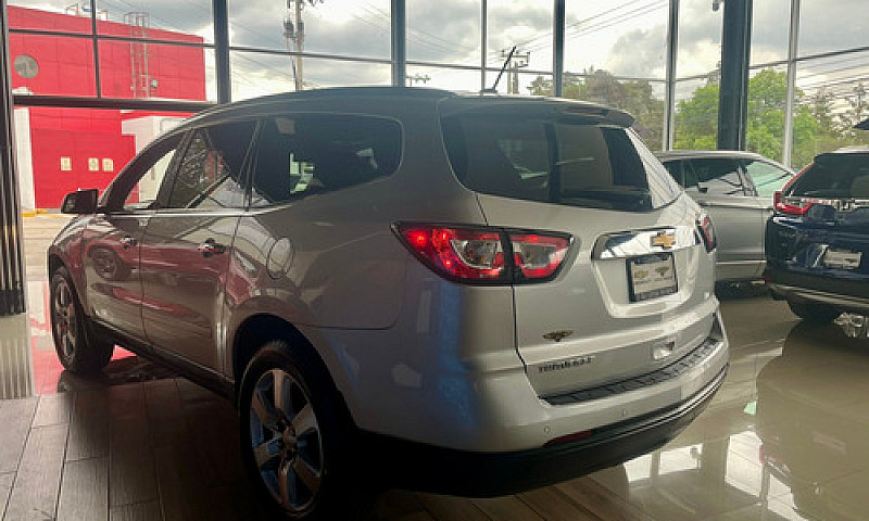 Chevrolet Traverse 2...