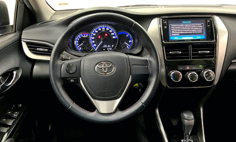 Toyota Yaris 2020...