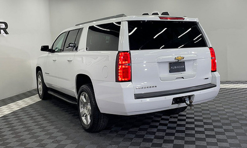 Chevrolet Suburban 2...