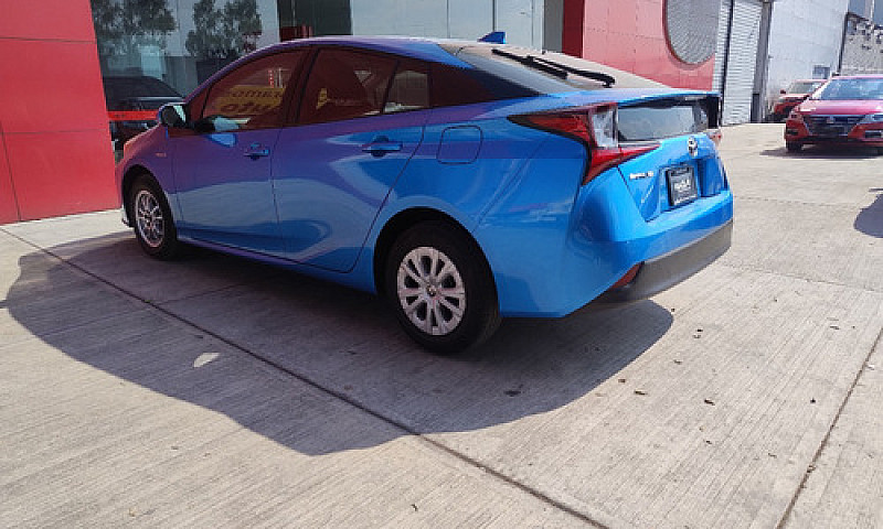 Toyota  Prius  2019...