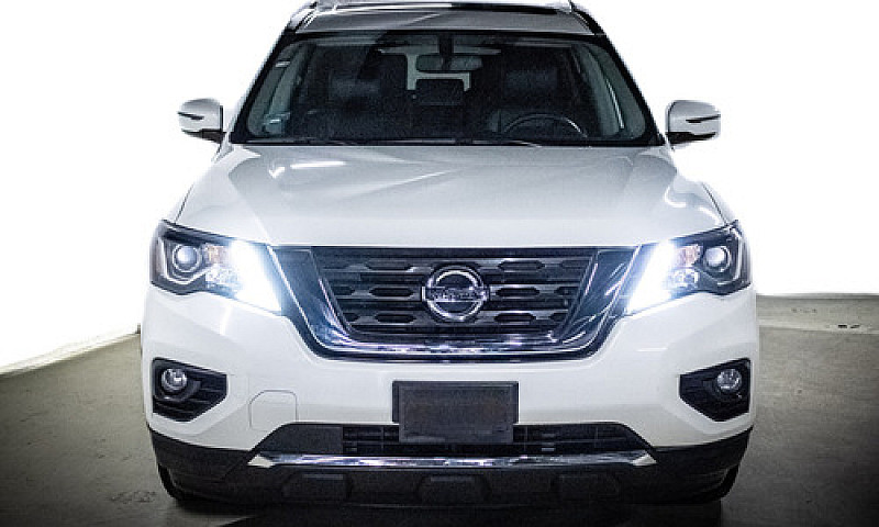 Nissan Pathfinder 20...
