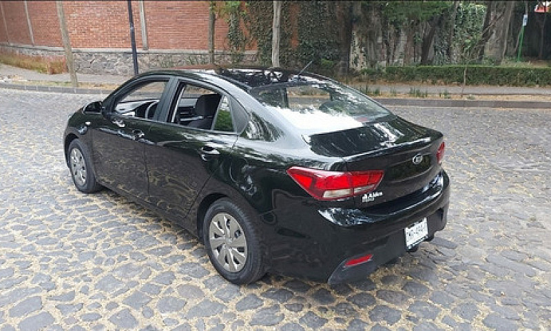 Kia Rio 2020!! Unico...