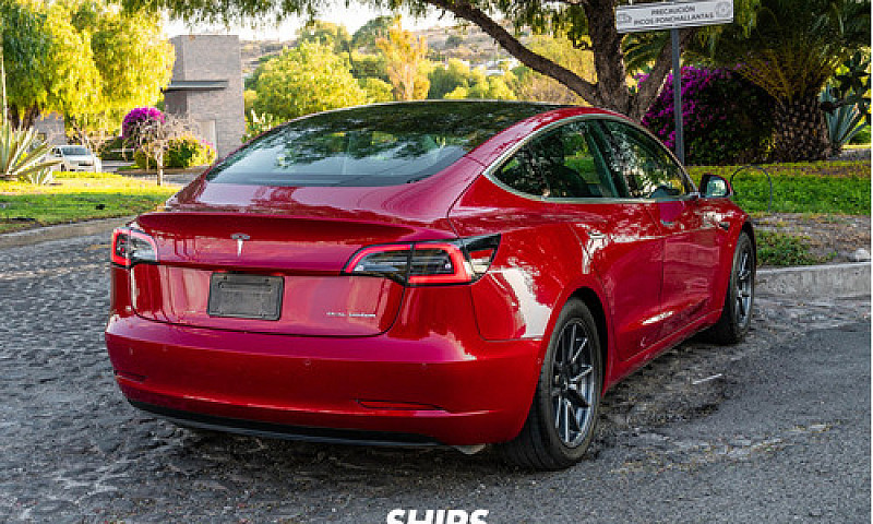 Tesla Model X 2019...