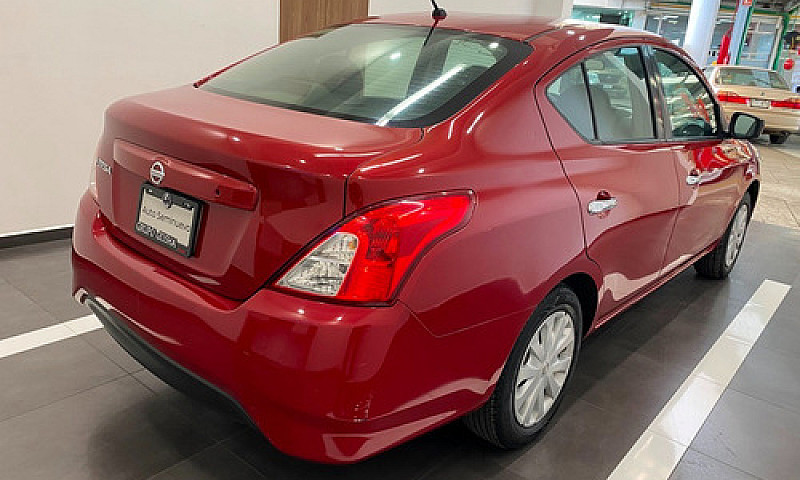 Nissan Versa 2015...