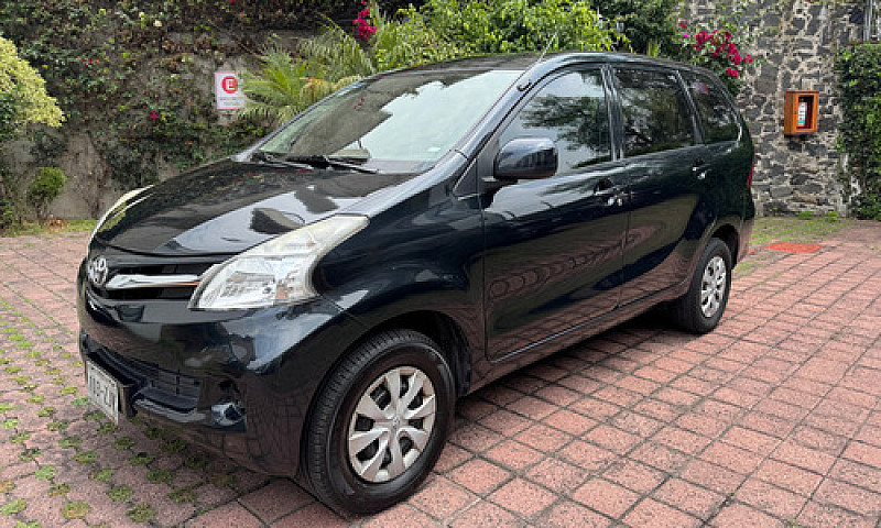 Toyota Avanza 1.5 Pr...
