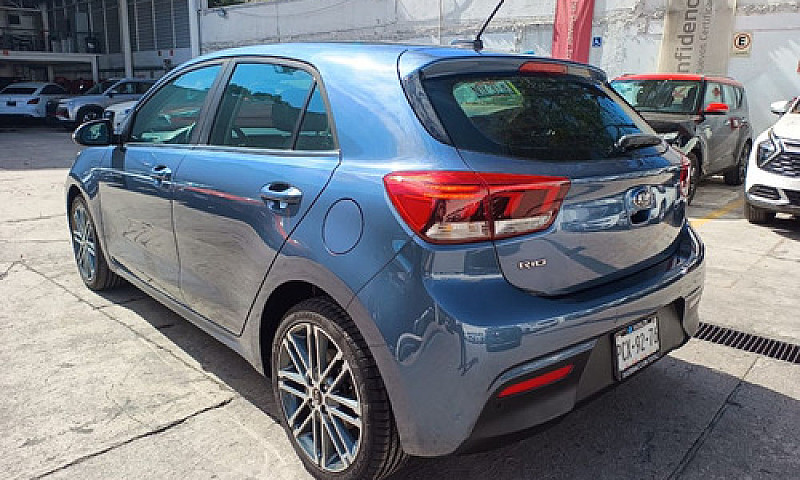 Kia Kia Rio Hb 2022...