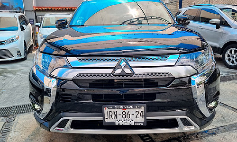 Mitsubishi Outlander...