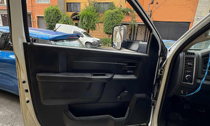 Ram 4000 Chasis Cabi...