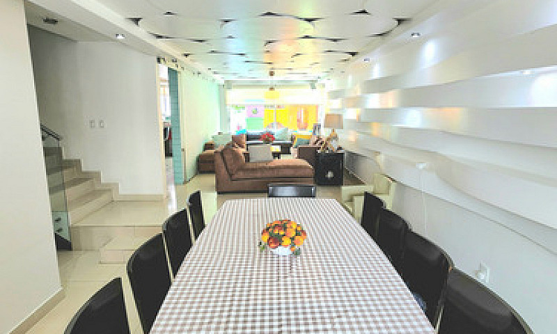 Grupo Inmobiliario A...