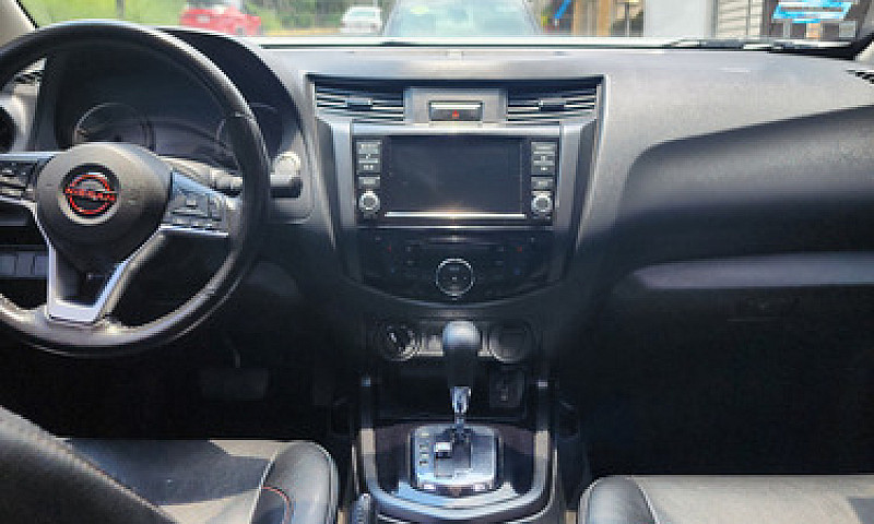 Nissan Frontier 2.5 ...