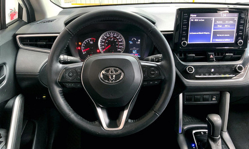 Toyota Corolla Cross...