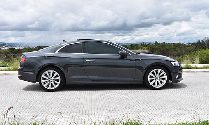 Audi A5 2.0 Select 1...
