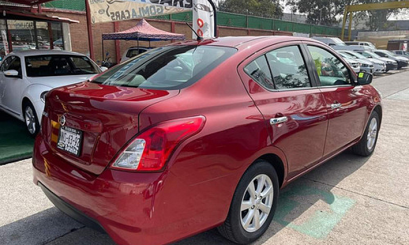 Nissan Versa 2019...