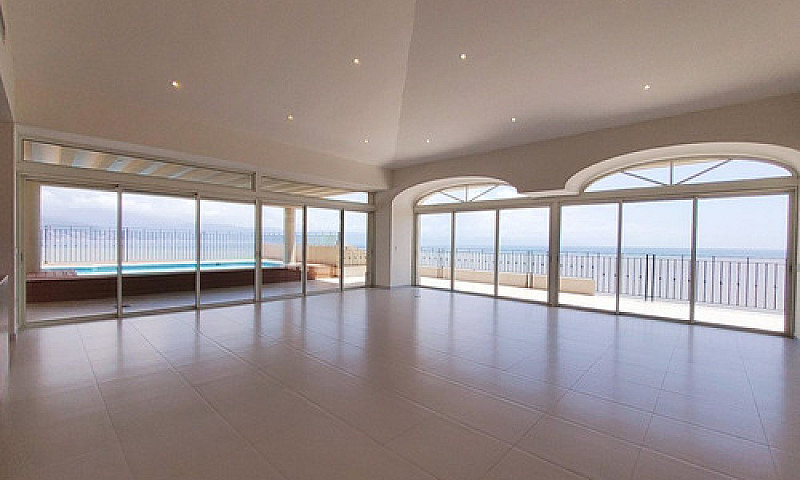Hermoso Penthouse Co...