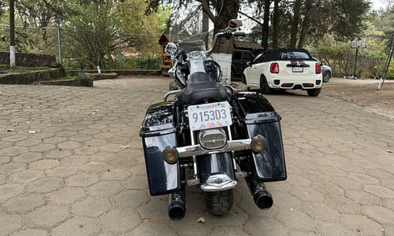 Harley Davidson Road...