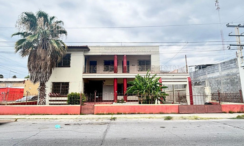 Venta De Casa Con Us...