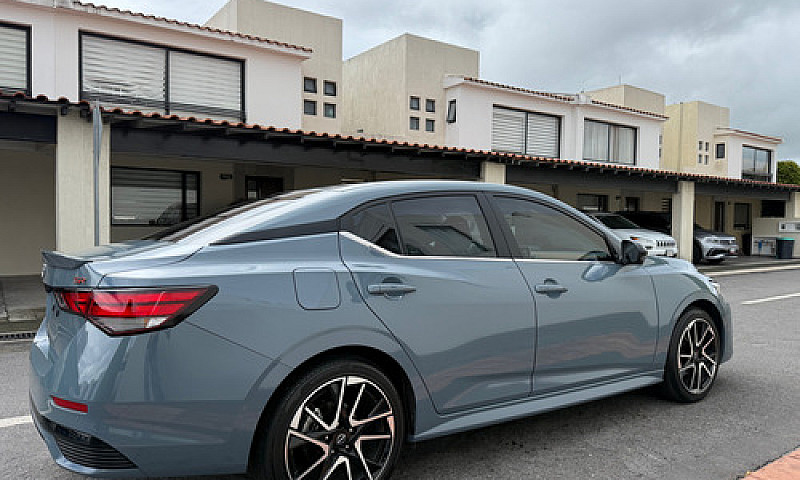 Nissan Sentra 2.0 Sr...