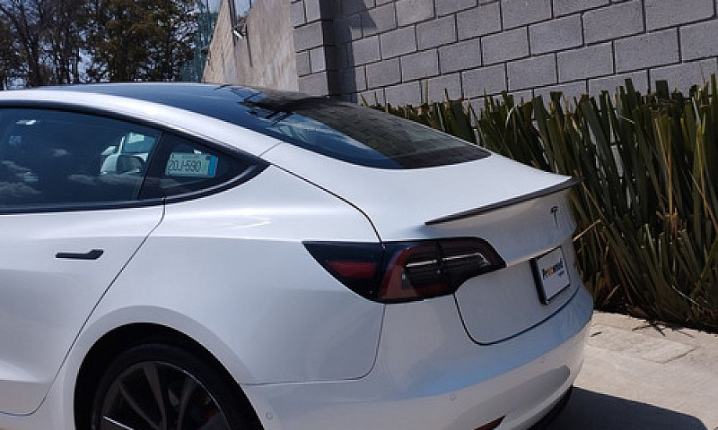 Tesla Model X 2020...