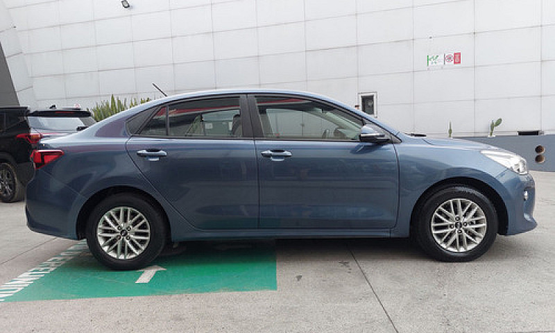 Kia Rio 2018...