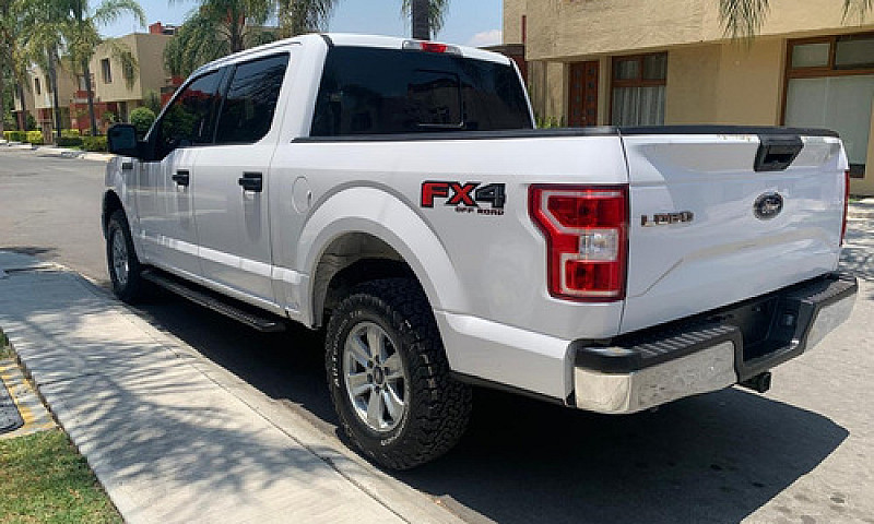 Ford Lobo 5.0L Doble...