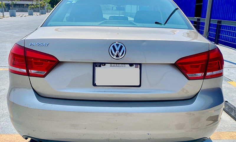 Volkswagen Passat 2....