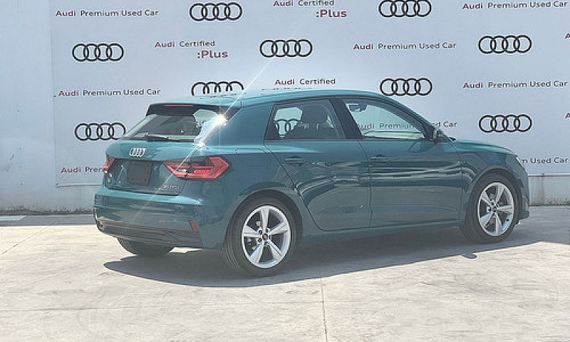 Audi A1 2021 1.5 Ego...