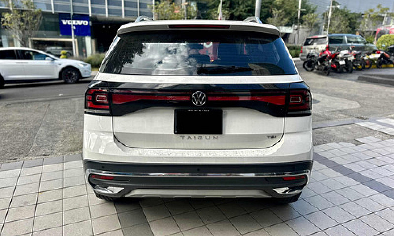 Volkswagen Taigun Co...