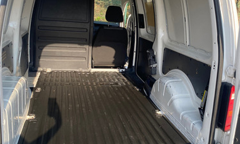 Volkswagen Caddy 1.6...