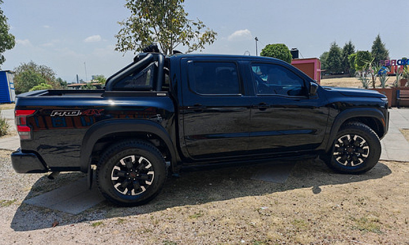Nissan Frontier 3.8 ...