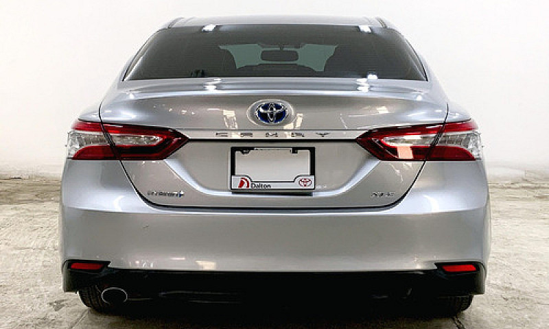 Toyota Camry 2019...