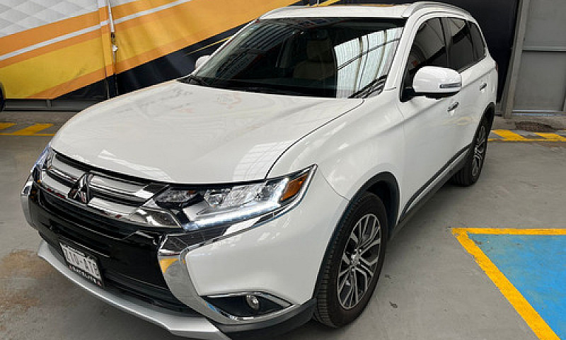 Mitsubishi Outlander...