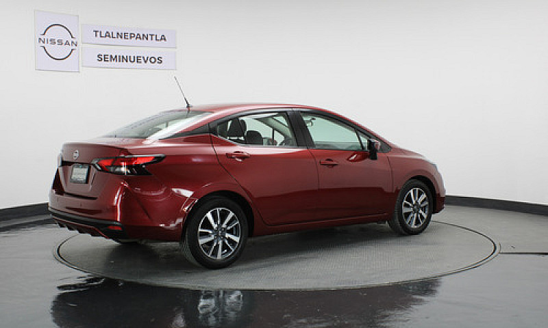 Nissan Versa 2020...