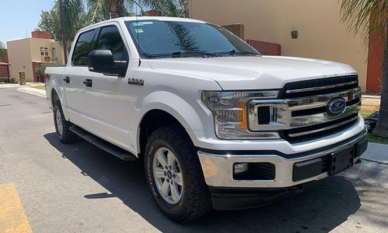 Ford Lobo 5.0L Doble...