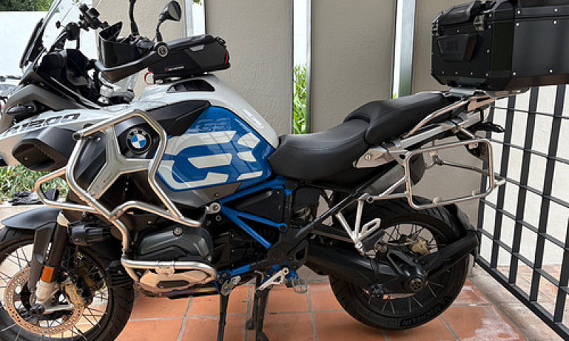 Bmw Gs1200 Adventure...