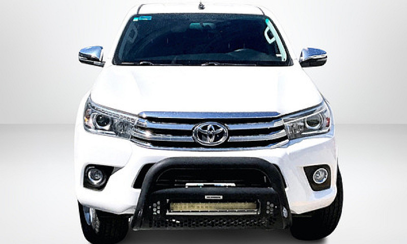 Toyota Hilux 2020...