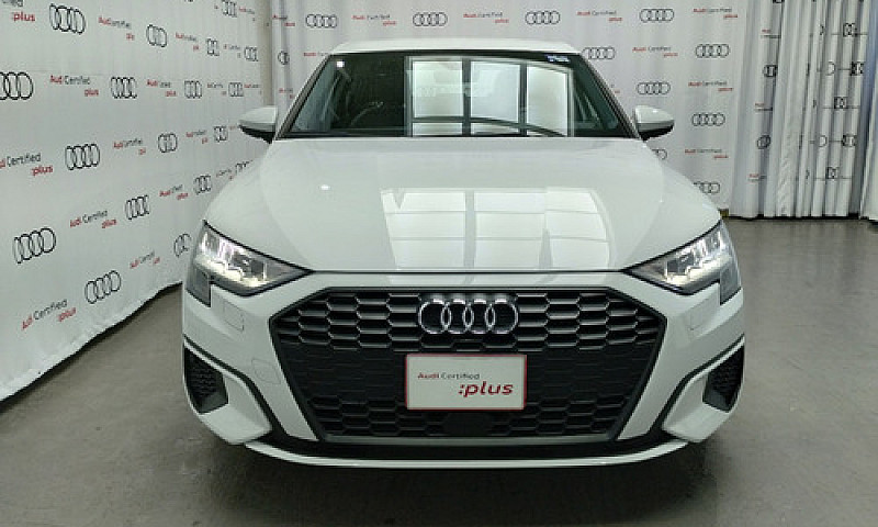 Audi  A3  2024...