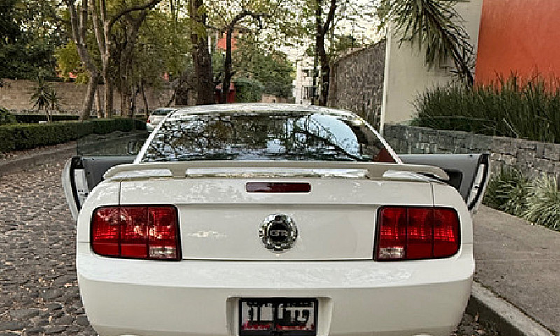 Ford Mustang 4.6 Gt ...