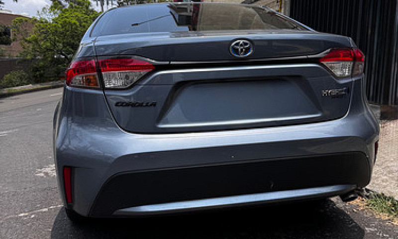 Toyota Corolla 1.8 H...