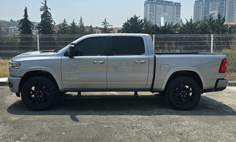 Ram 1500 Laramie Spo...