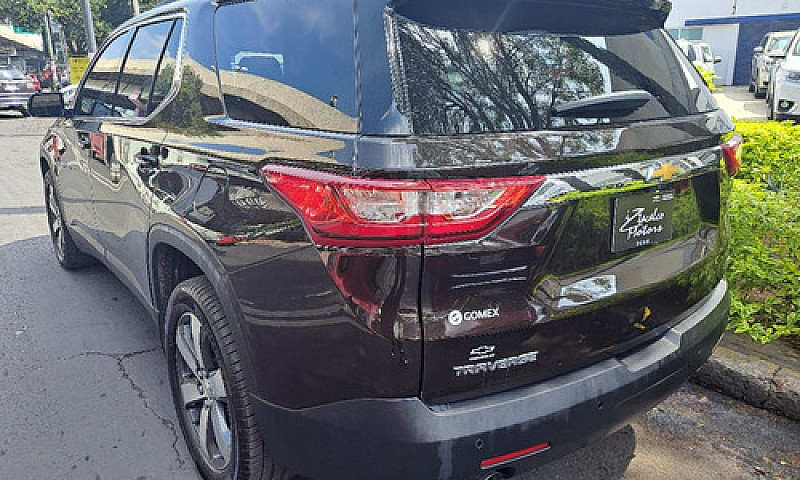 Chevrolet Traverse 2...