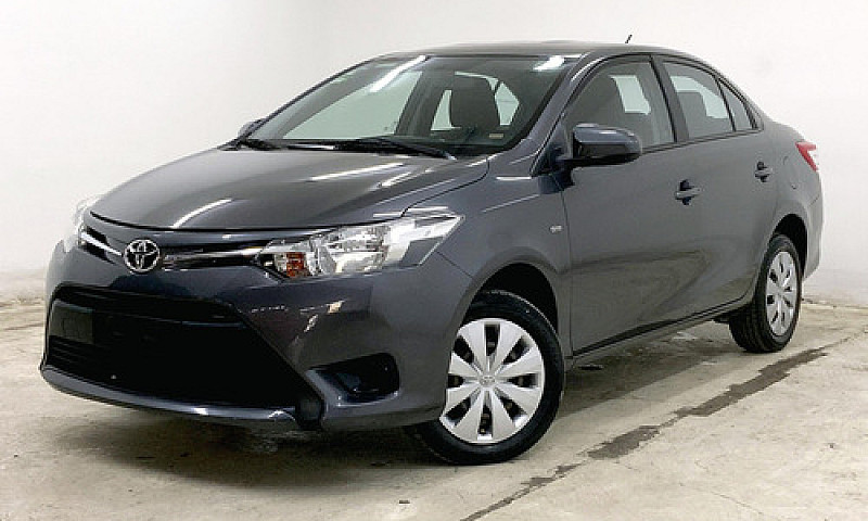 Toyota Yaris 2017...