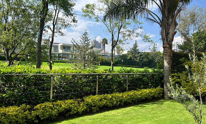 Casa En Venta En Lom...