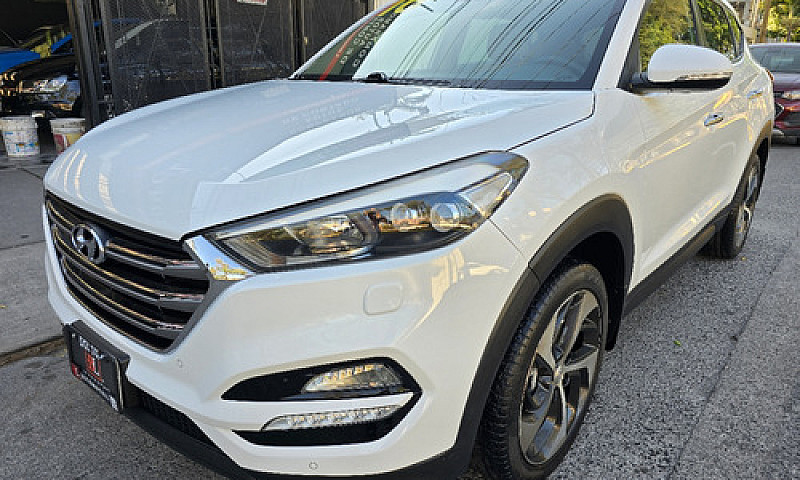 Hyundai  Tucson  201...