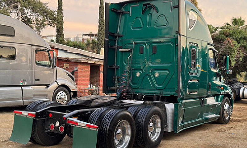 Freightliner Cascadi...
