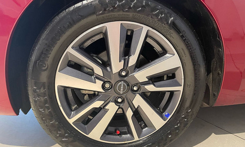 Nissan Versa 2023...