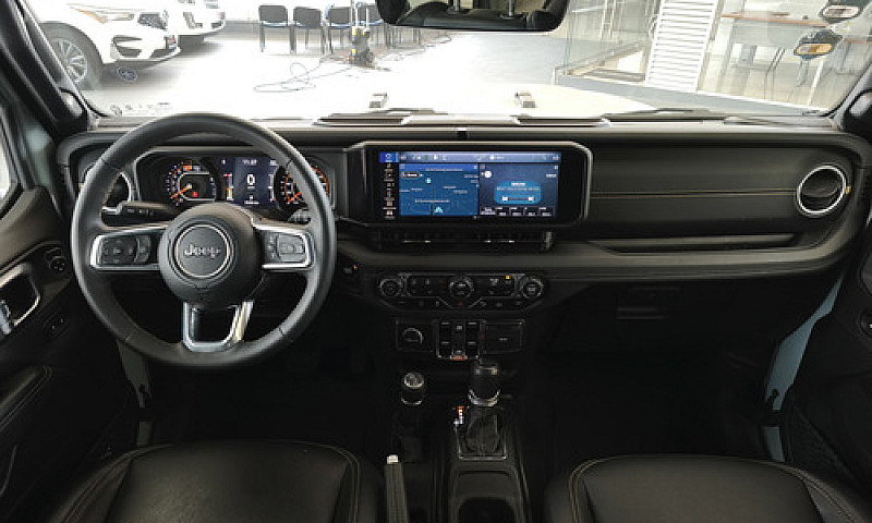 Jeep Wrangler 2024...