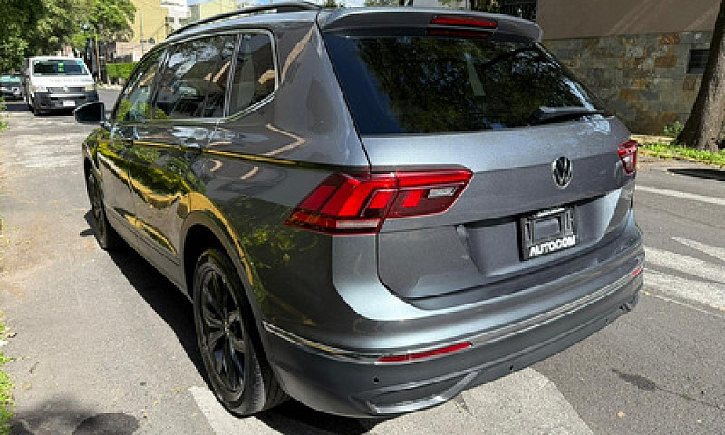 Volkswagen Tiguan 1....