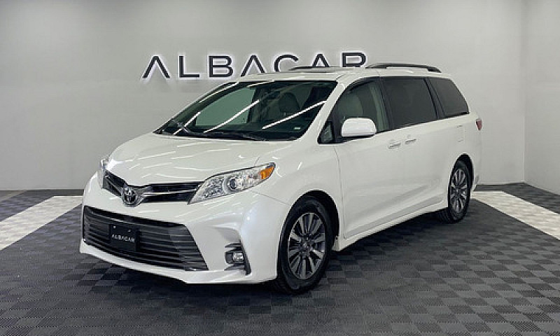 Toyota Sienna 2018...