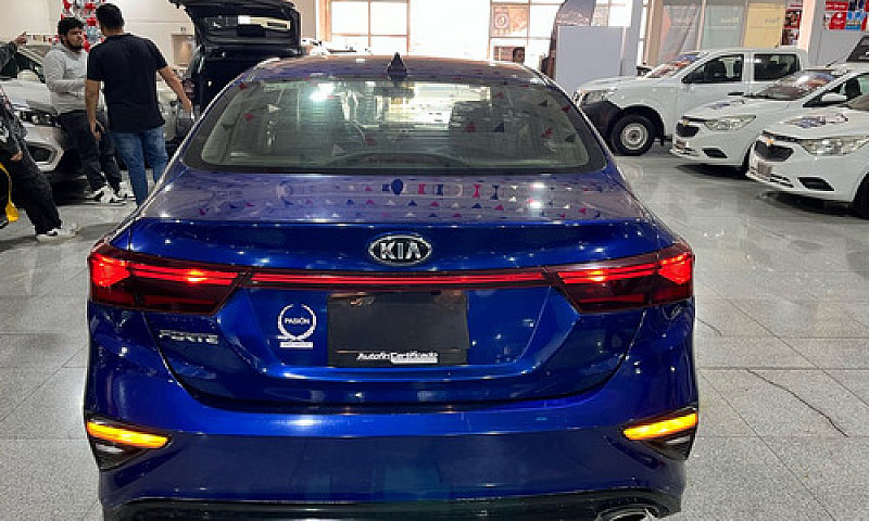 Kia Forte Sedan 2020...